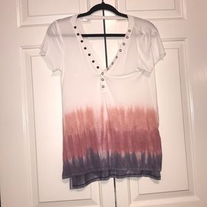 Soft and sexy V-neck w/ a back cutout